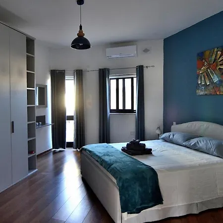 Living In Xghajra's Tranquillity Apartment *